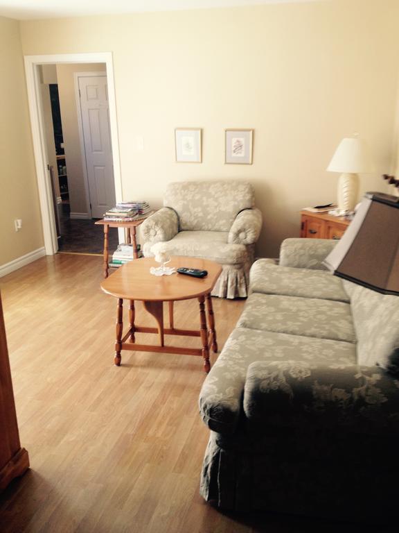 Mackenzie House B&B by Elevate Rooms Port Hawkesbury Esterno foto