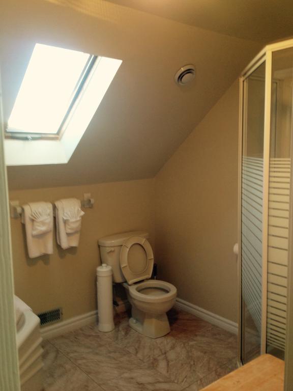 Mackenzie House B&B by Elevate Rooms Port Hawkesbury Esterno foto