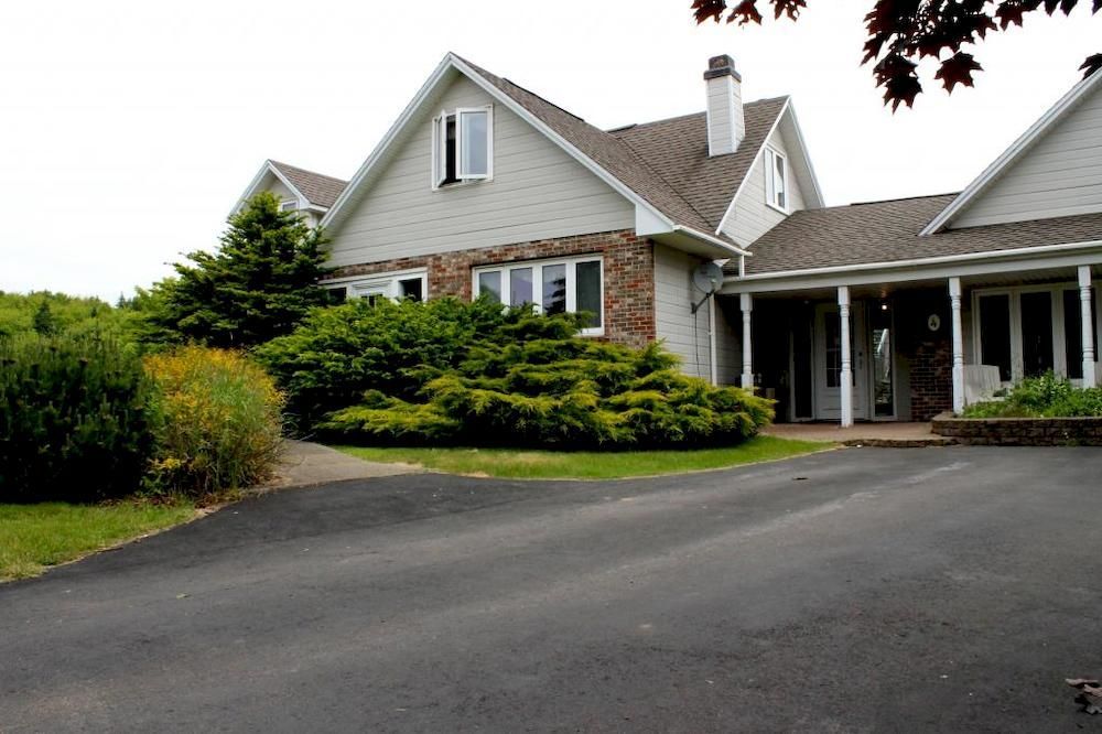 Mackenzie House B&B by Elevate Rooms Port Hawkesbury Esterno foto