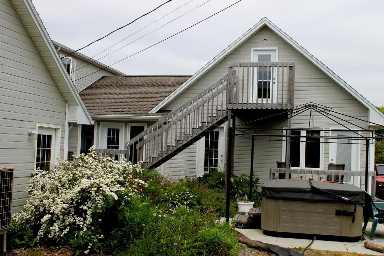 Mackenzie House B&B by Elevate Rooms Port Hawkesbury Esterno foto
